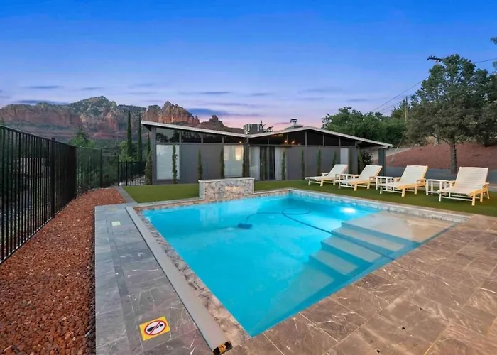 Ultimate Uptown With Epic Views Heated Pool And Hottub