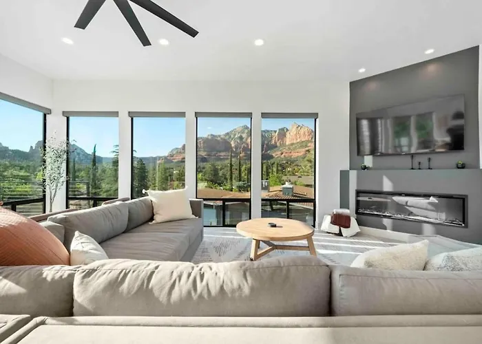 Ultimate Uptown With Epic Views Heated Pool And Hottub