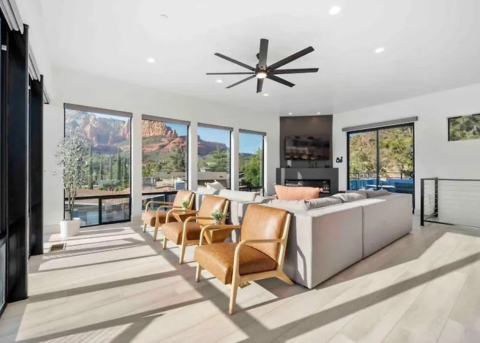 Ultimate Uptown With Epic Views Heated Pool And Hottub